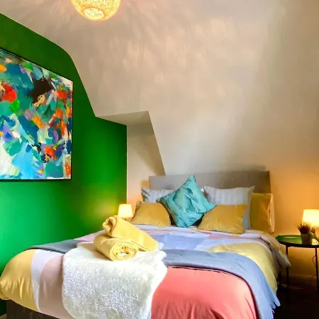 Beautiful Stylish 2 Bedroom Apartment! - 5 Minute Walk To The Best Beach! - Great Location - Parking - Fast Wifi - Smart Tv - Newly Decorated - Sleeps Up To 6! Close To Bournemouth & Poole Town Centre & Sandbanks Buitenkant foto